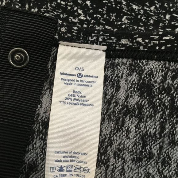 Lululemon Athletica Dark Grey Vinyasa Wrap - Picture 7 of 7